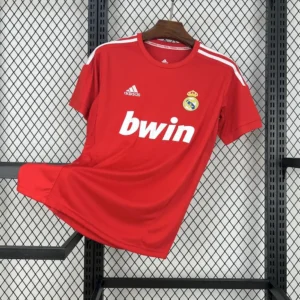 ריאל מדריד שלישית רטרו 2011
